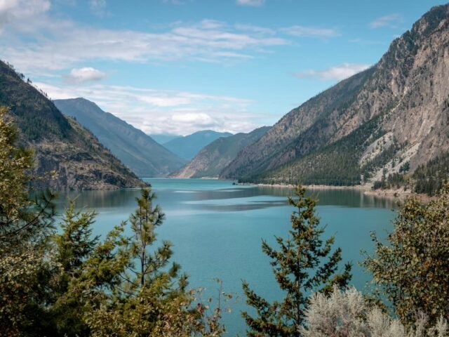 Rocky Mountaineer Holidays – 7 Nights / 8 Days Canadian Rockies Rail Journey from London